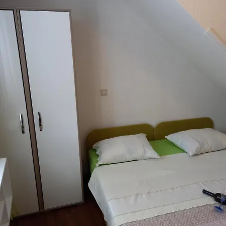 Nino Apartment *