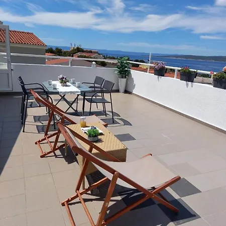 Nino Apartmán